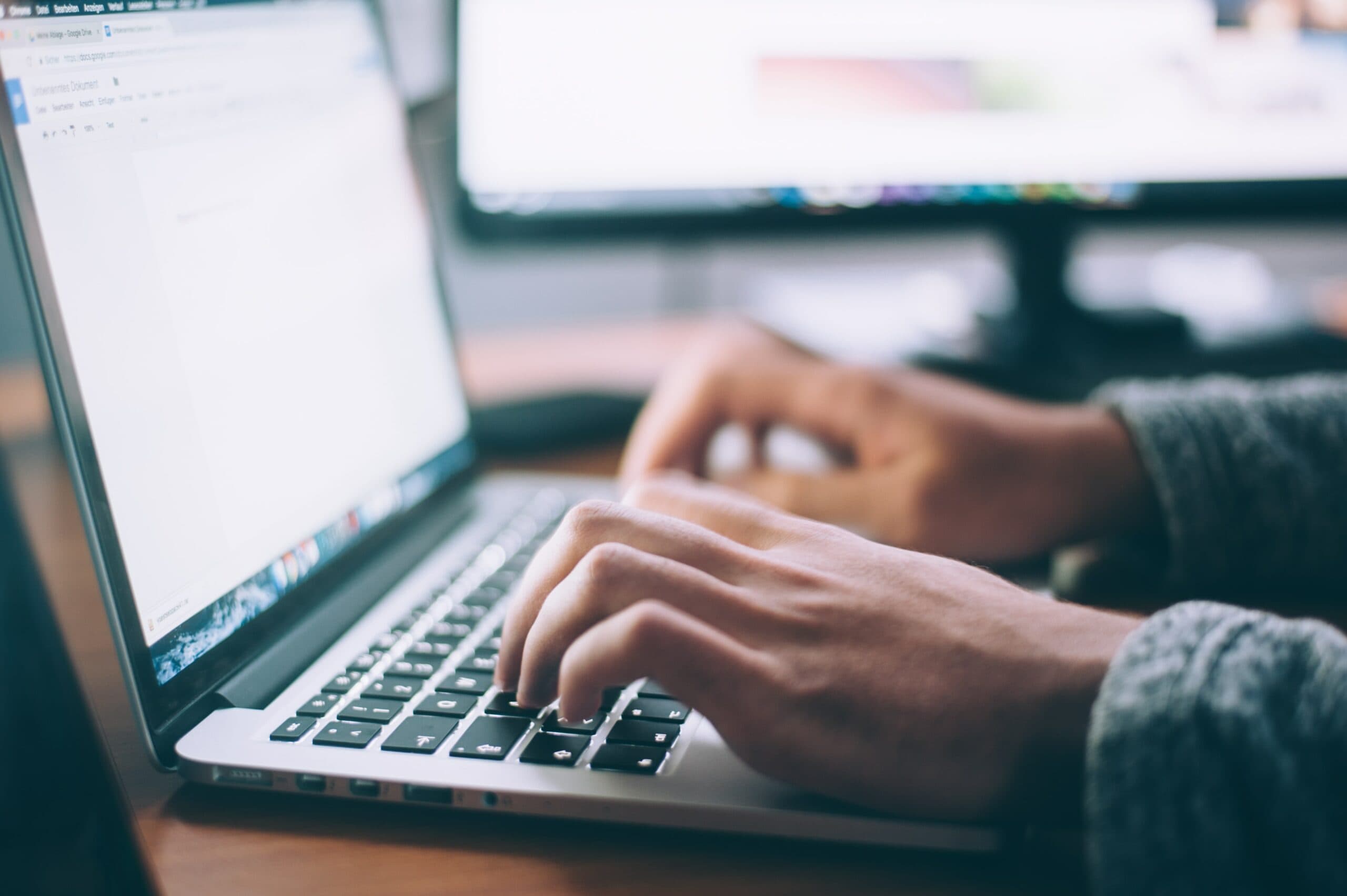 Comment attirer plus de patients à votre clinique dentaire : 5 méthodes infaillibles grâce au marketing web